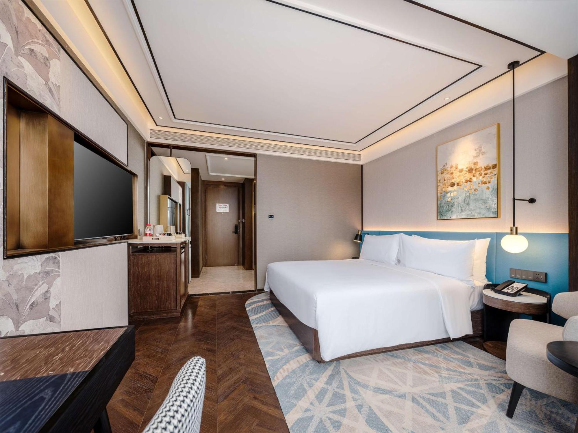 Hilton Garden Guomao Hotel